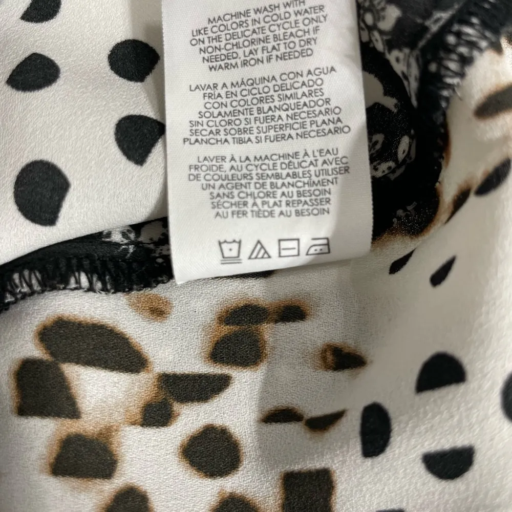 Cabi Chiffon Animal Print Polka Dot Faux Wrap Sleeveless Blouse Size 6 Women Q55 - Image 11