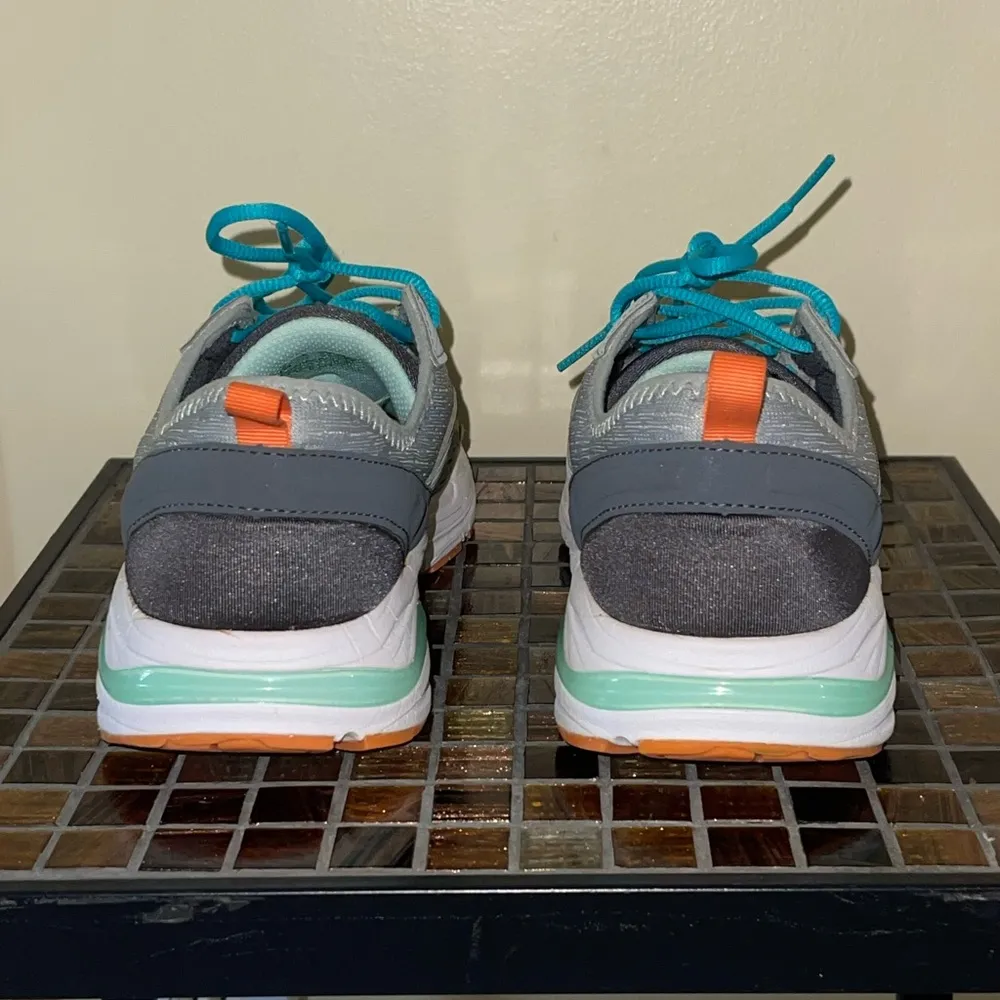 Dr.Scholl’s Women’s Shoes Gray Size 8.5 - Image 5