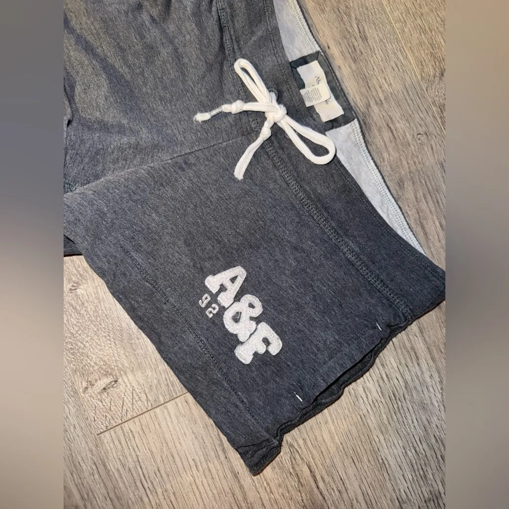 Abercrombie & Fitch Y2K LOW WAIST CUFFED SUPER SHORT MINI SHORTS EST.1892 STRETC - Image 5