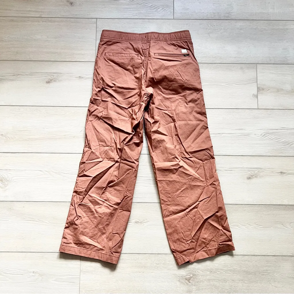 Vuori  Ripstop Wide Leg Pants Size Small - Image 3