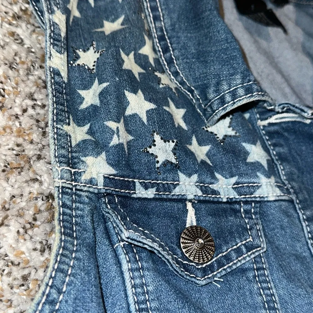 Baccini Bedazzled Rhinestone Denim Vest Size Medium - Image 2