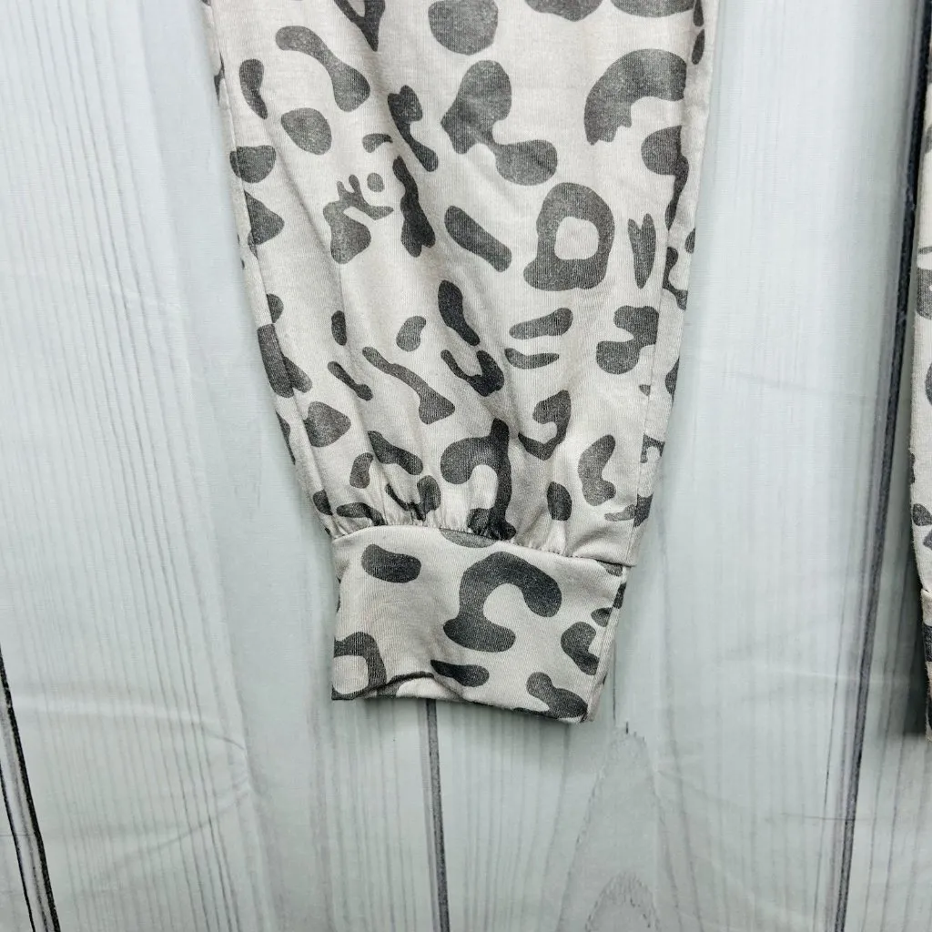 NWT Leo Rosi Womens Animal Print Pajama Sleepwear Set Sz S Gray Long Sleeve - Image 14