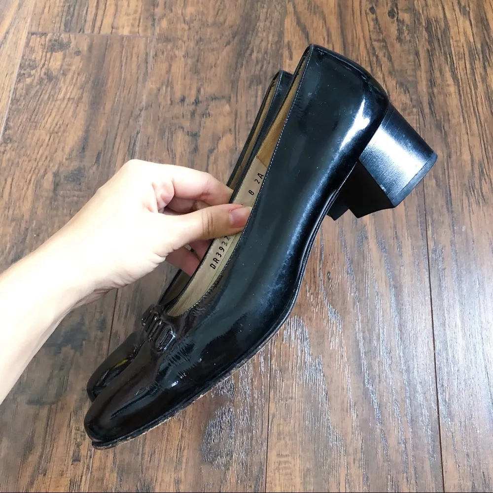 Salvatore Ferragamo • vintage black patent pumps heels block round toe chain - Image 8