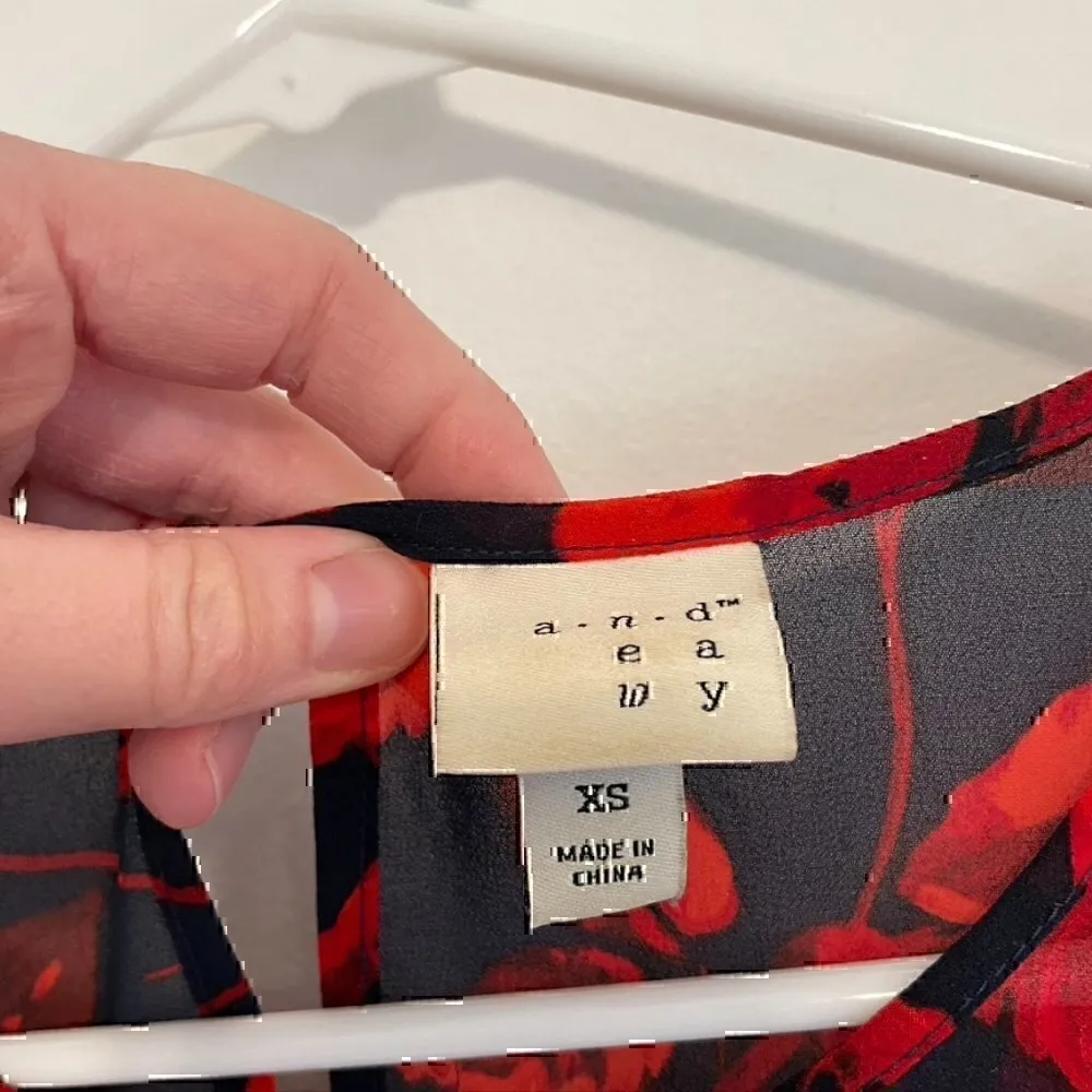 A NEW DAY Tiered Floral Blouse Navy Blue Red 3/4 Bell Sleeve Sheer / Lined Boho - Image 5