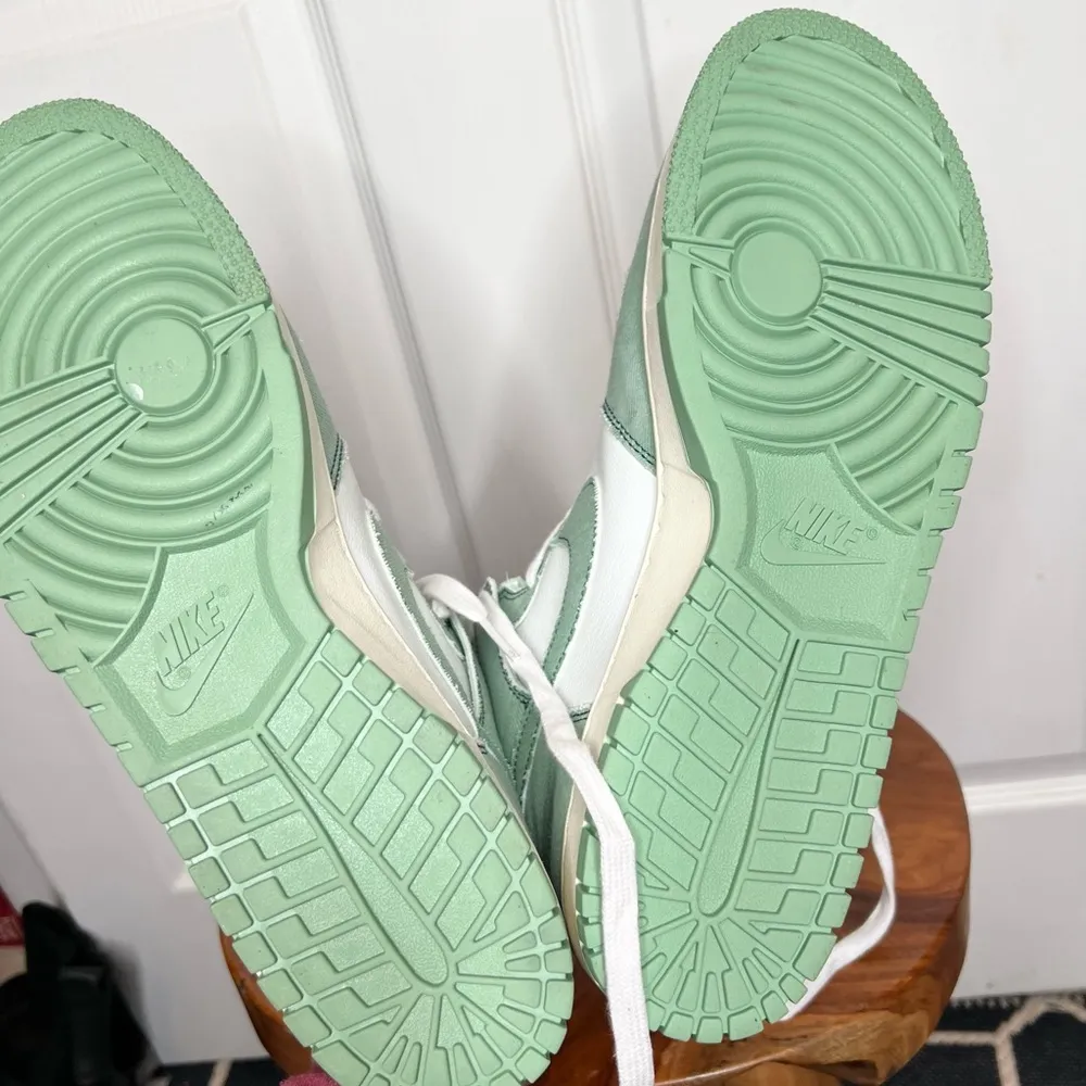 Nike Women's Dunk High 1985 'Enamel Green' Athletic Sneakers Size 13.5 has marks - Image 13