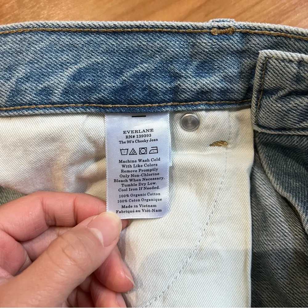 Everlane 90’s Cheeky Jean in Patched Blue - Image 8