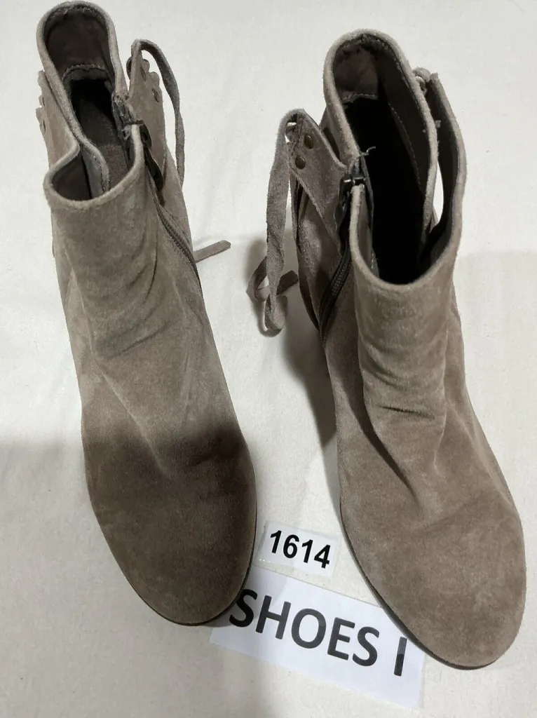 Woman’s Franco Fortini Lyza Tan Suede Side Zip Block Heel Bootie 9.5 Fringe - Image 1