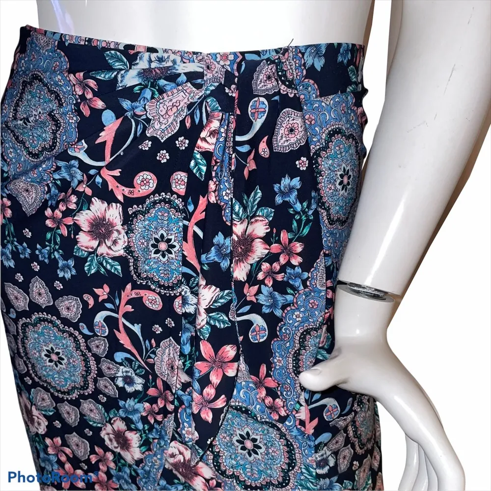 Roz & Ali  floral faux wrap skirt - Image 2