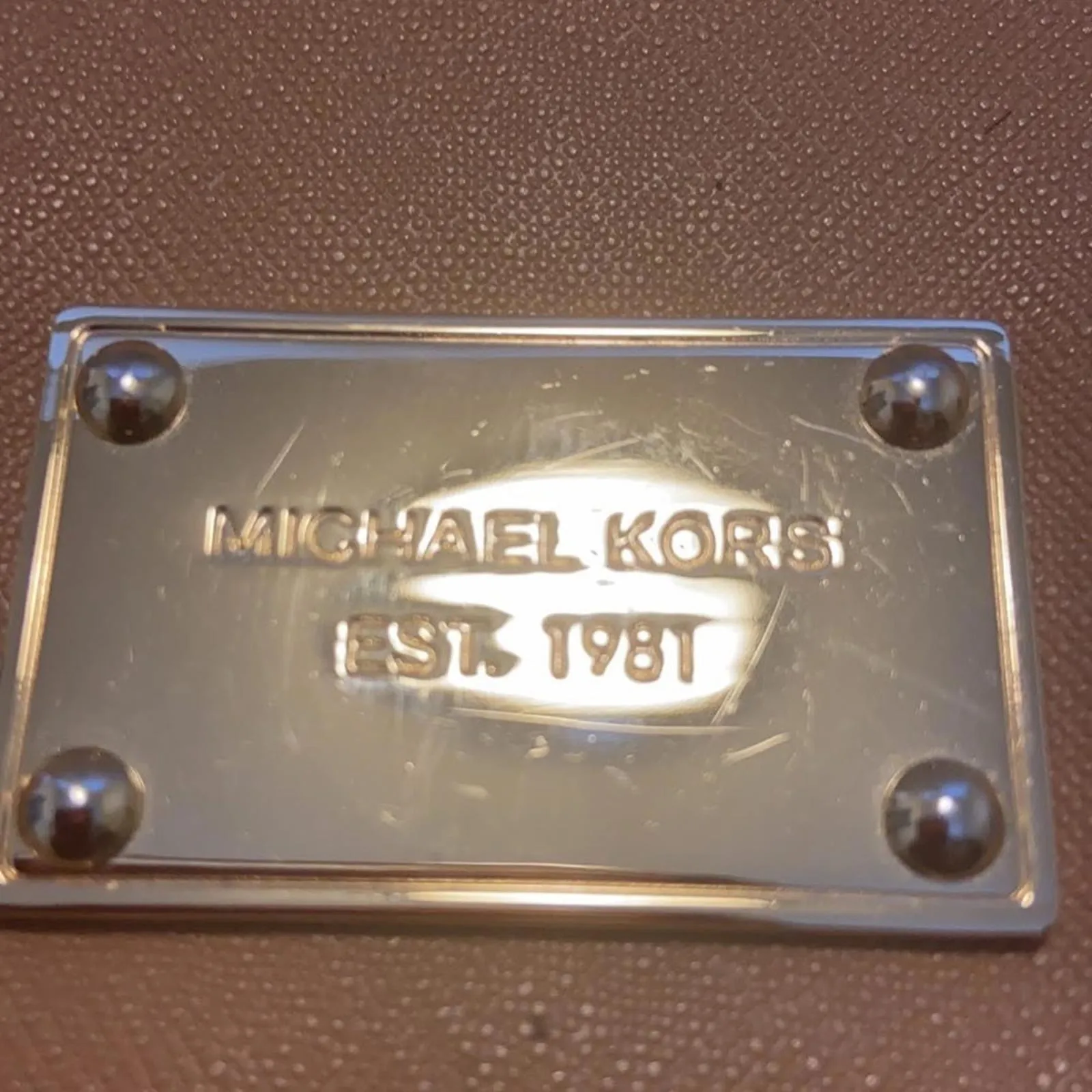 Michael Kors Beige Leather Envelope Clutch - Image 4