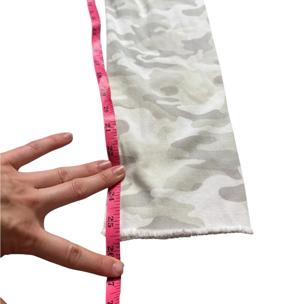 Mud Pie White and Gray Camo Print Rory Skinny Jean, size S - Image 4