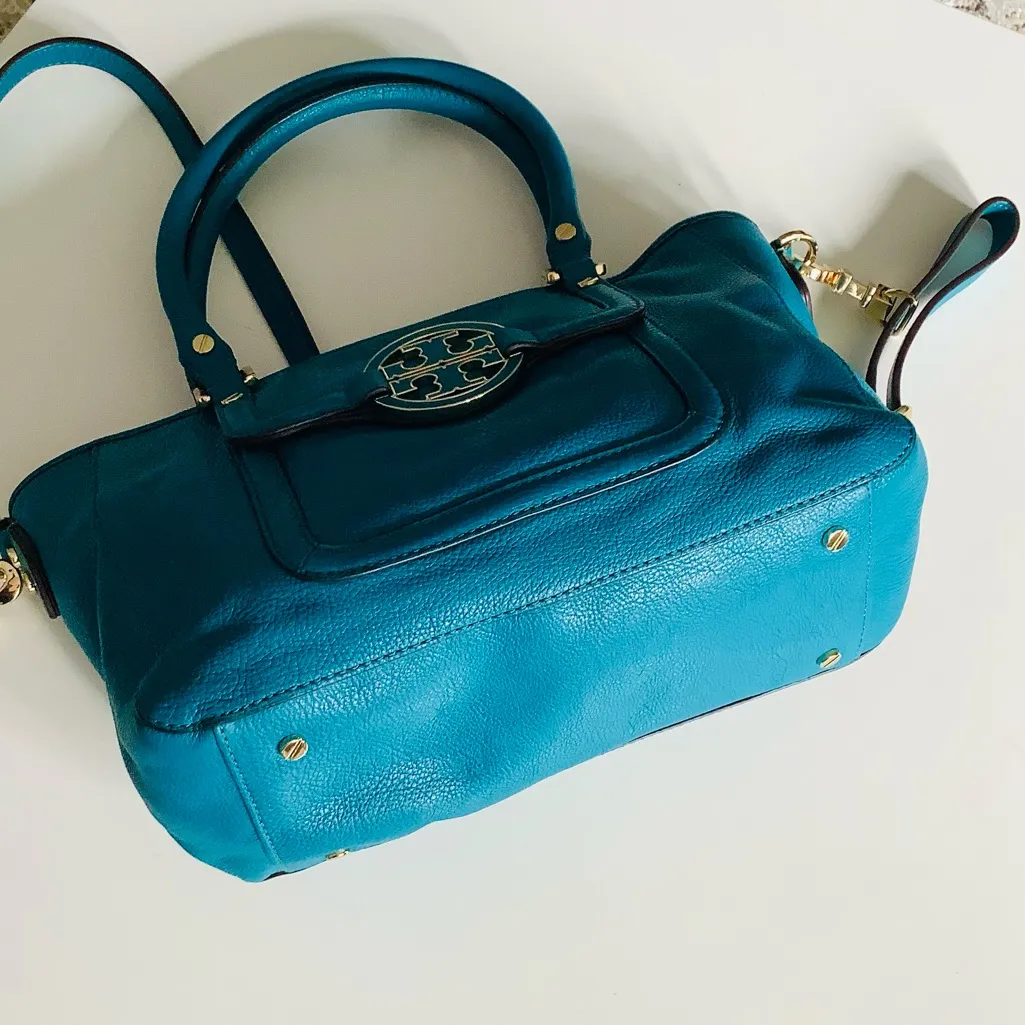 Stunning TORY BURCH AMANDA bag 🦋 - Image 9