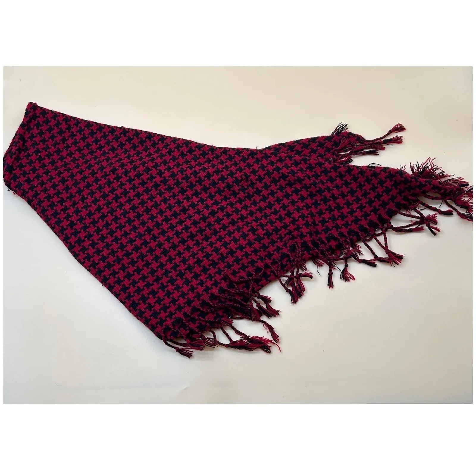 Unbranded Women Red Black Houndstooth Scarf Fringe Accent Winter Checker Thrash - Image 2