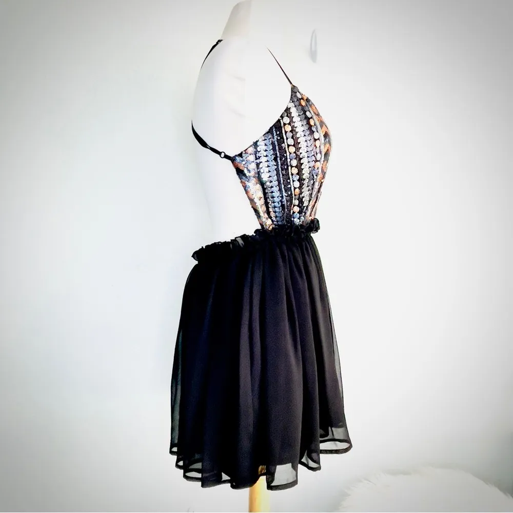 WINDSOR Sparkle from backless Mini Dress Ruffled, flare silhouette - Image 2