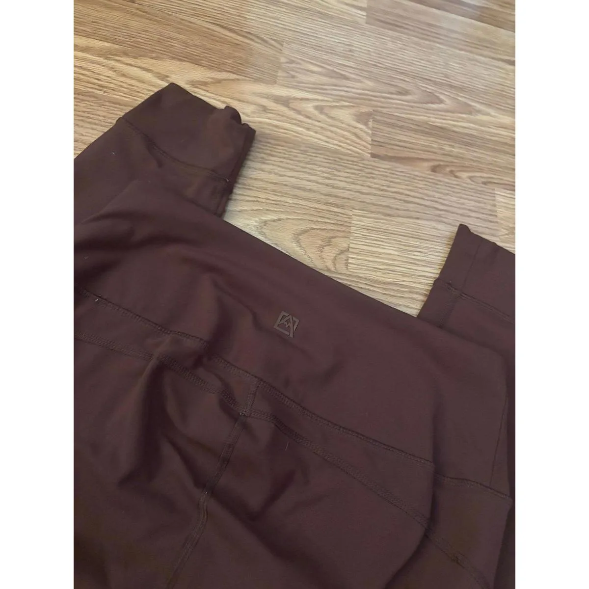 Avalanche Leggings Size Large - Image 9