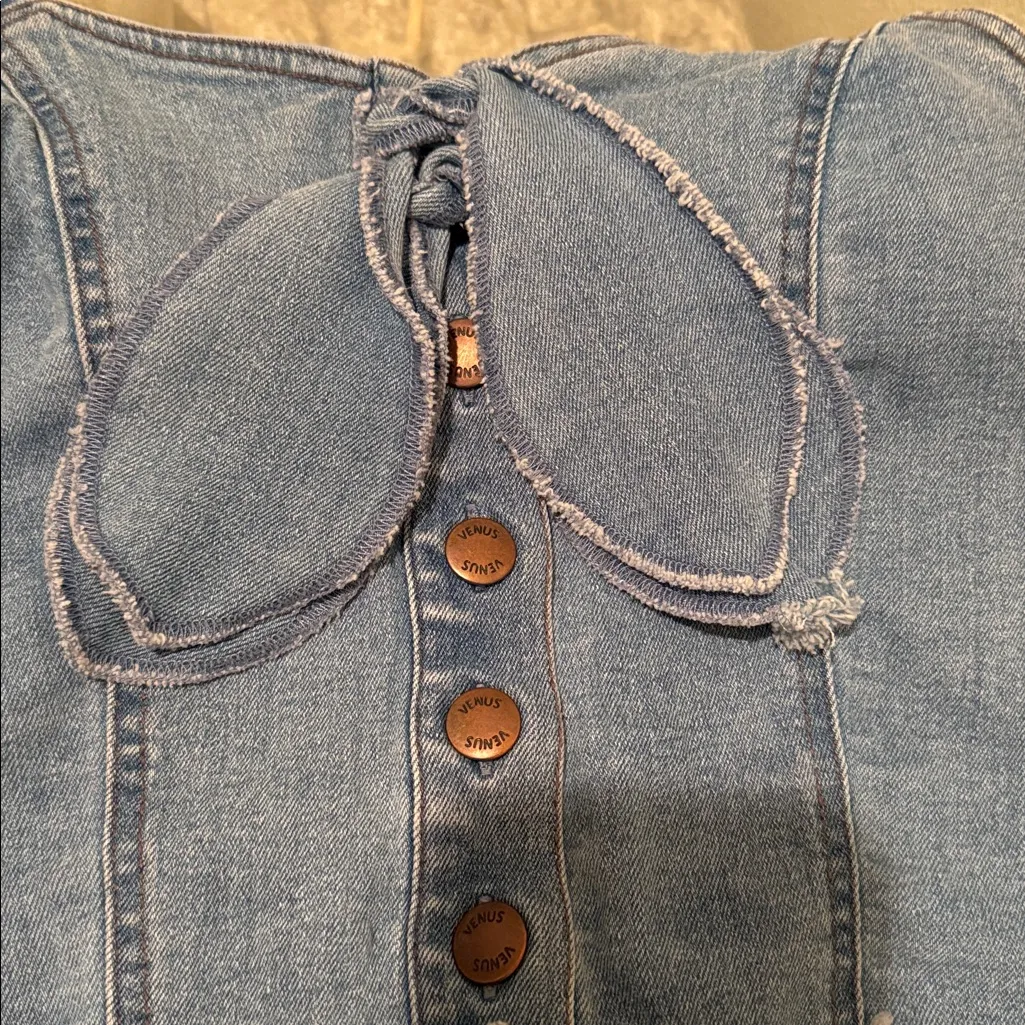 VENUS Light Blue Denim Crop Top - Image 5