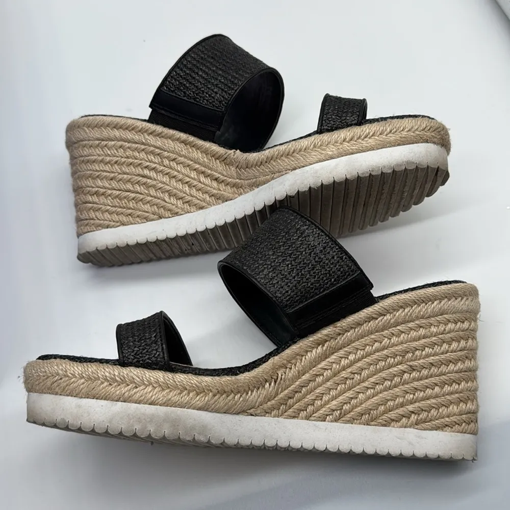 Stuart Weitzman Mykonos Two-Strap Wedge Sandals Herringbone Raffia & Black 38.5 - Image 7