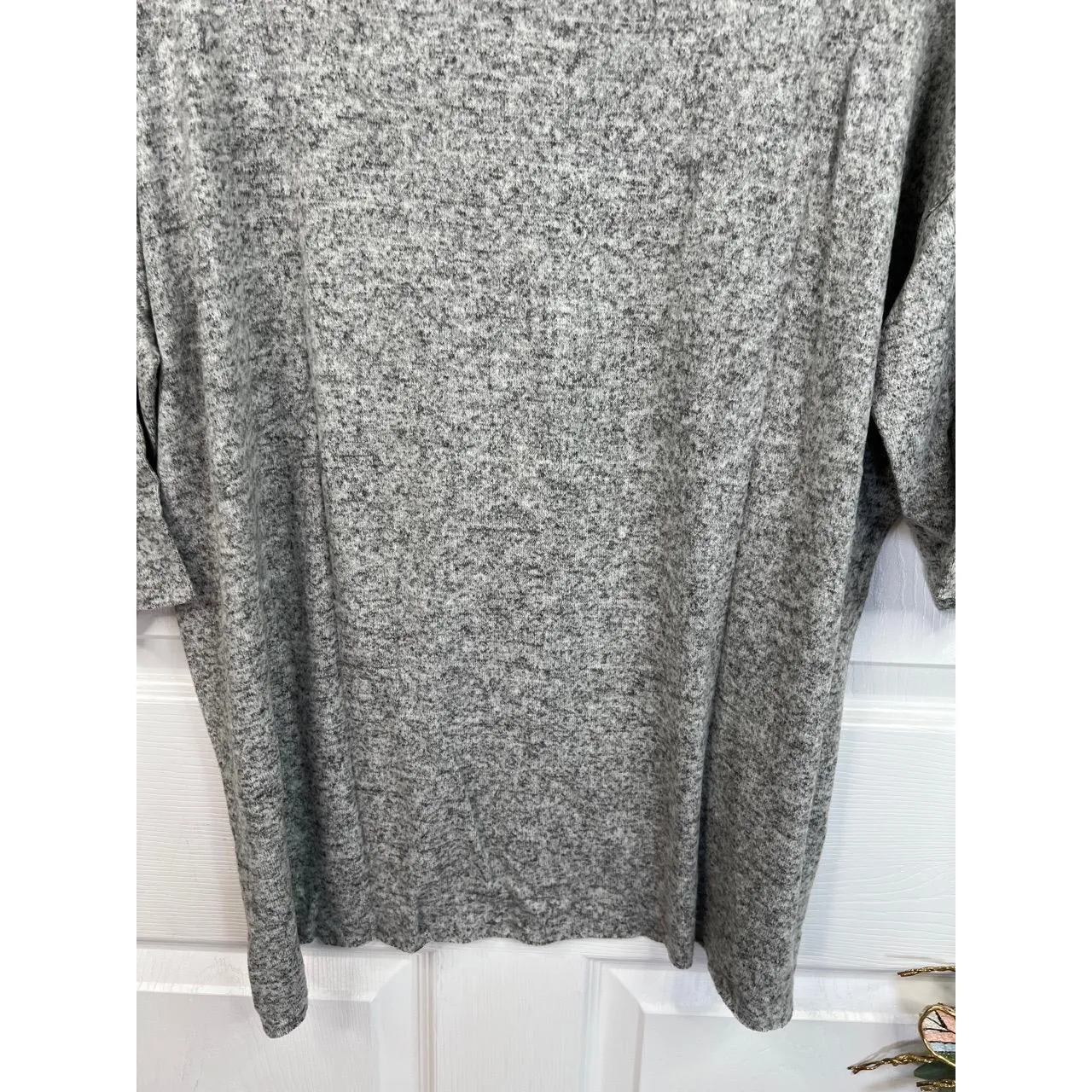 WORKSHOP Republic Size XS Heather Grey Pearl Soft Knit Top Athleisure Casual - Image 7