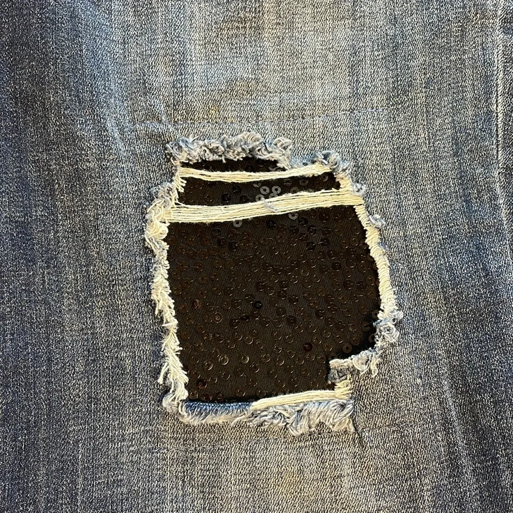 Chicos The Platinum Boyfriend Distressed Embellished Sequin Patch‎ Jeans 1 (8) - Image 12