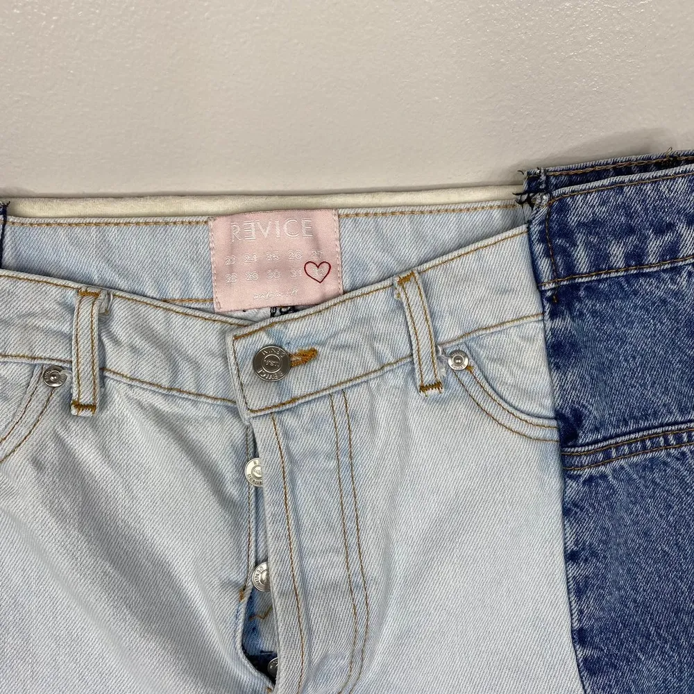 REVICE Two Tone Color Block Highrise Straight Leg Button Fly Mom Jeans Size 32 - Image 9