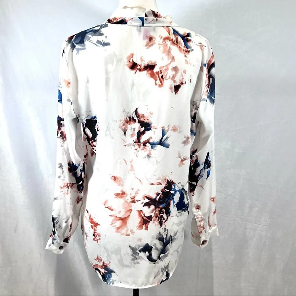 Vince Camuto beautiful long sleeve white abstract print blouse top size small - Image 3
