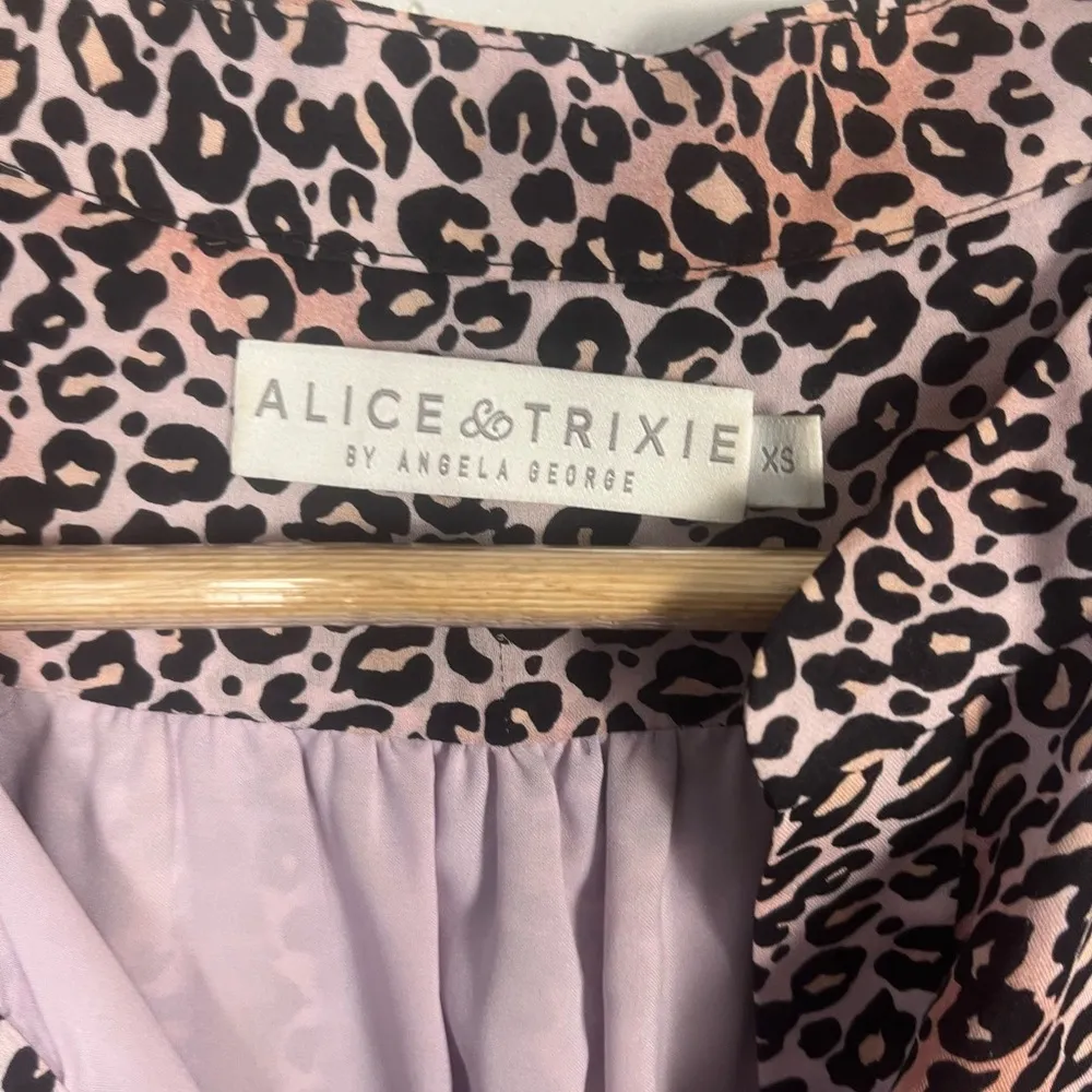 Alice & Trixie 100% silk animal print pink belted mini dress size XS - Image 3