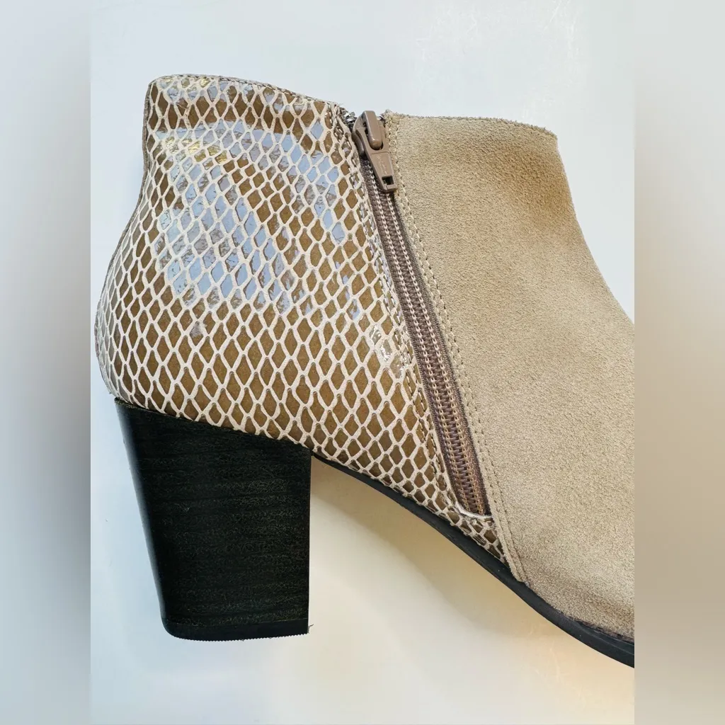 Vionic Bromley Suede Snakeskin Closed Toe Block Heel Ankle Bootie Taupe Size 11 - Image 12