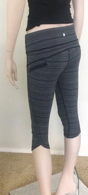 Run Top Speed Crop Cyber Stripe Size 8 - Image 4