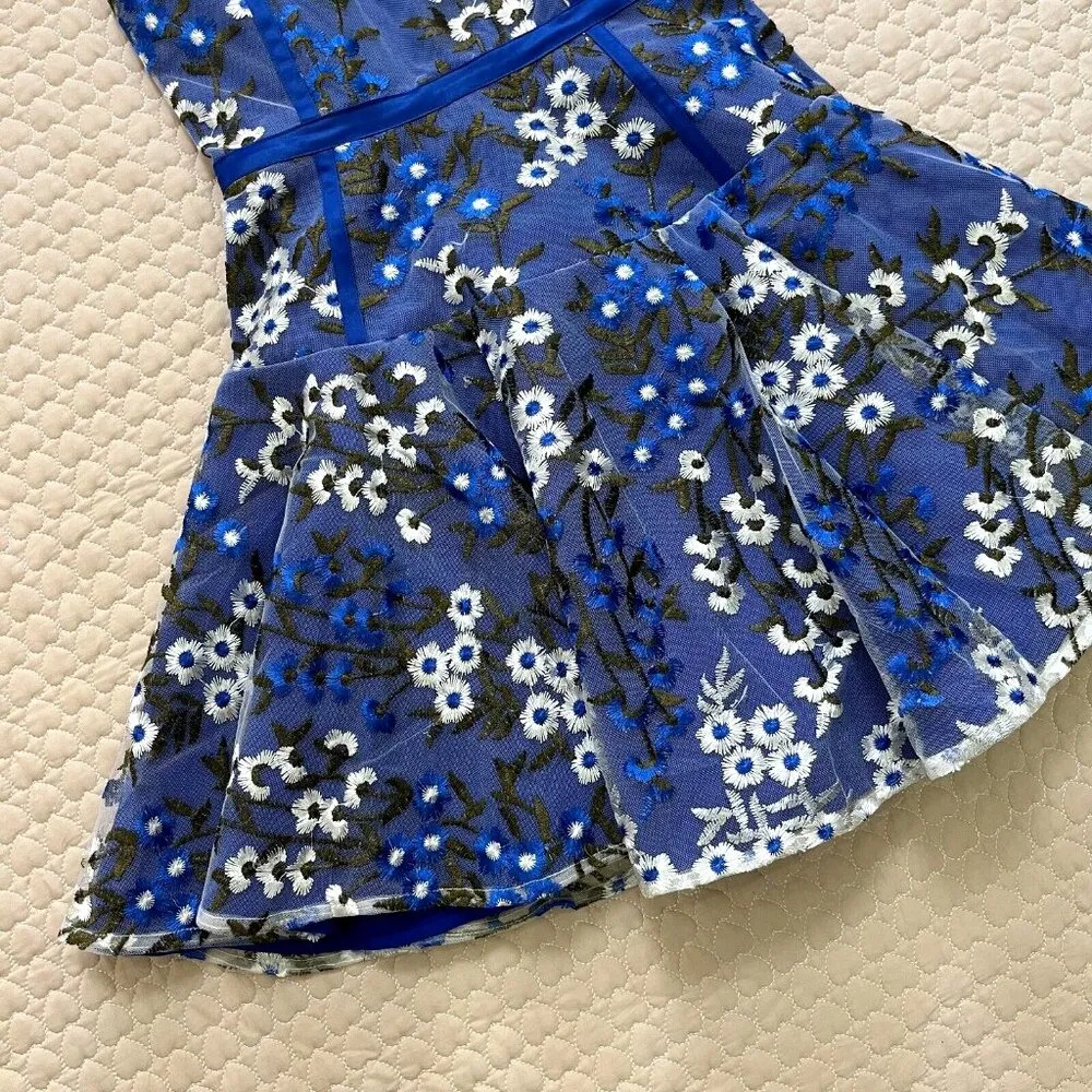 NWT $498 BRONX & BANCO Blue & White Floral Embroidered Mesh Cocktail Dress XS 2 - Image 8