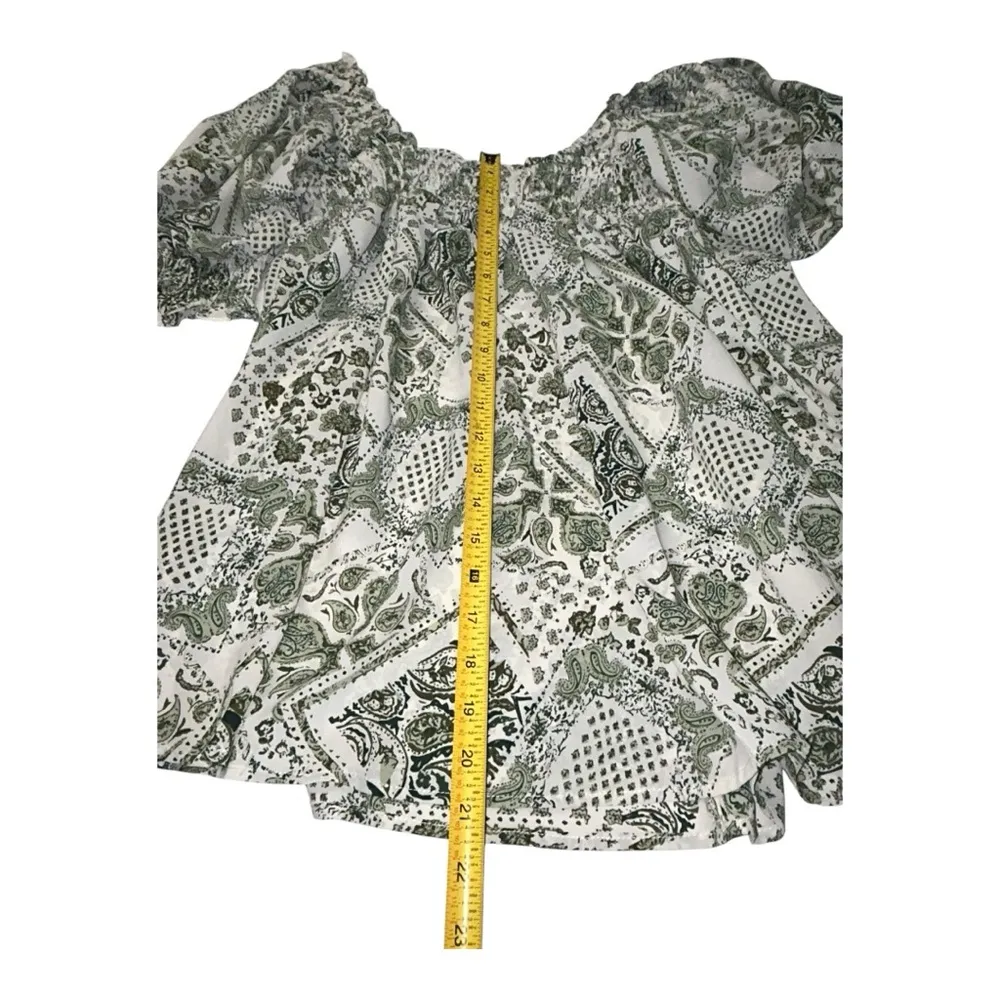 DAVI & DANI White Ruffled Relaxed Blouse size Small green, white - Image 4