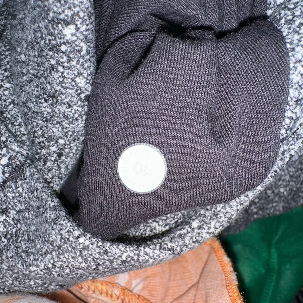 Lululemon Scuba Zip-Up Hoodie - Image 6