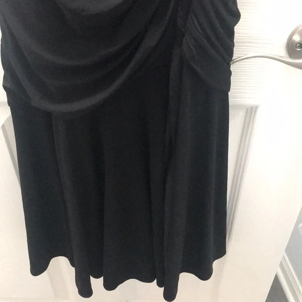 Laundry by Shelli Segal Sleeveless Evening Dress - Image 7