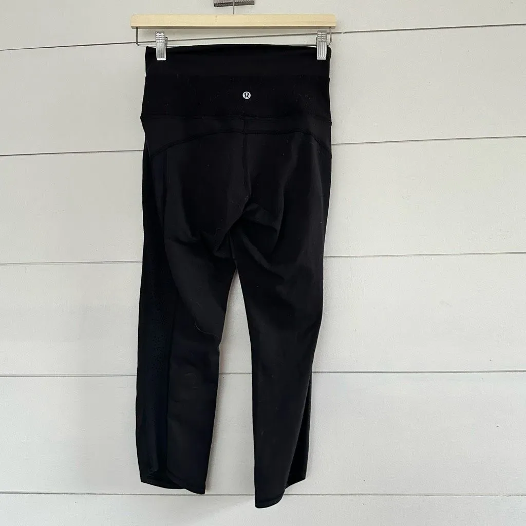 Lululemon Women’s 4 Laser Cut Cropped Black Pants - Image 2