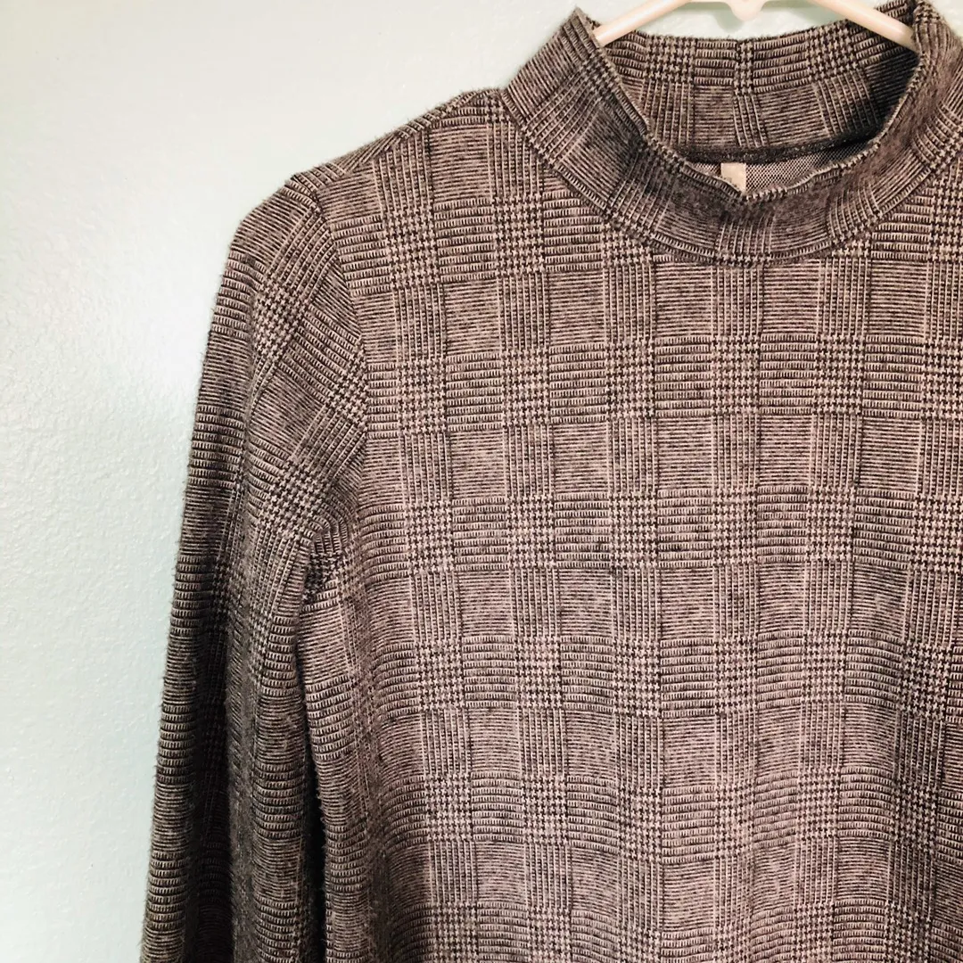 Grey fuzzy plaid mock neck long sleeve top - Image 3