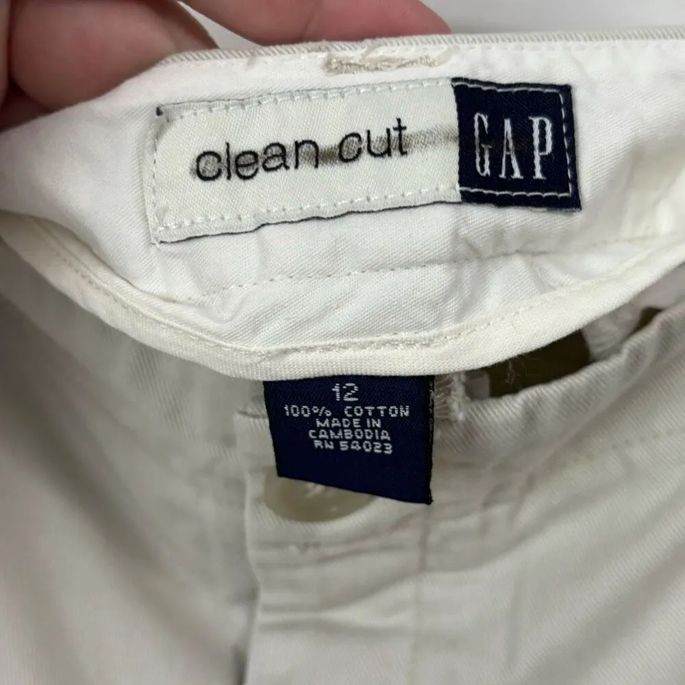 Vintage Y2K Gap Clean Cut Button Fly Khaki Shorts 12‎ - Image 2