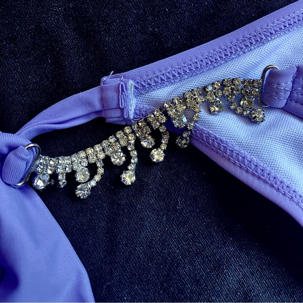 NWOT lavender rhinestone bikini bottom Size XS - Image 3