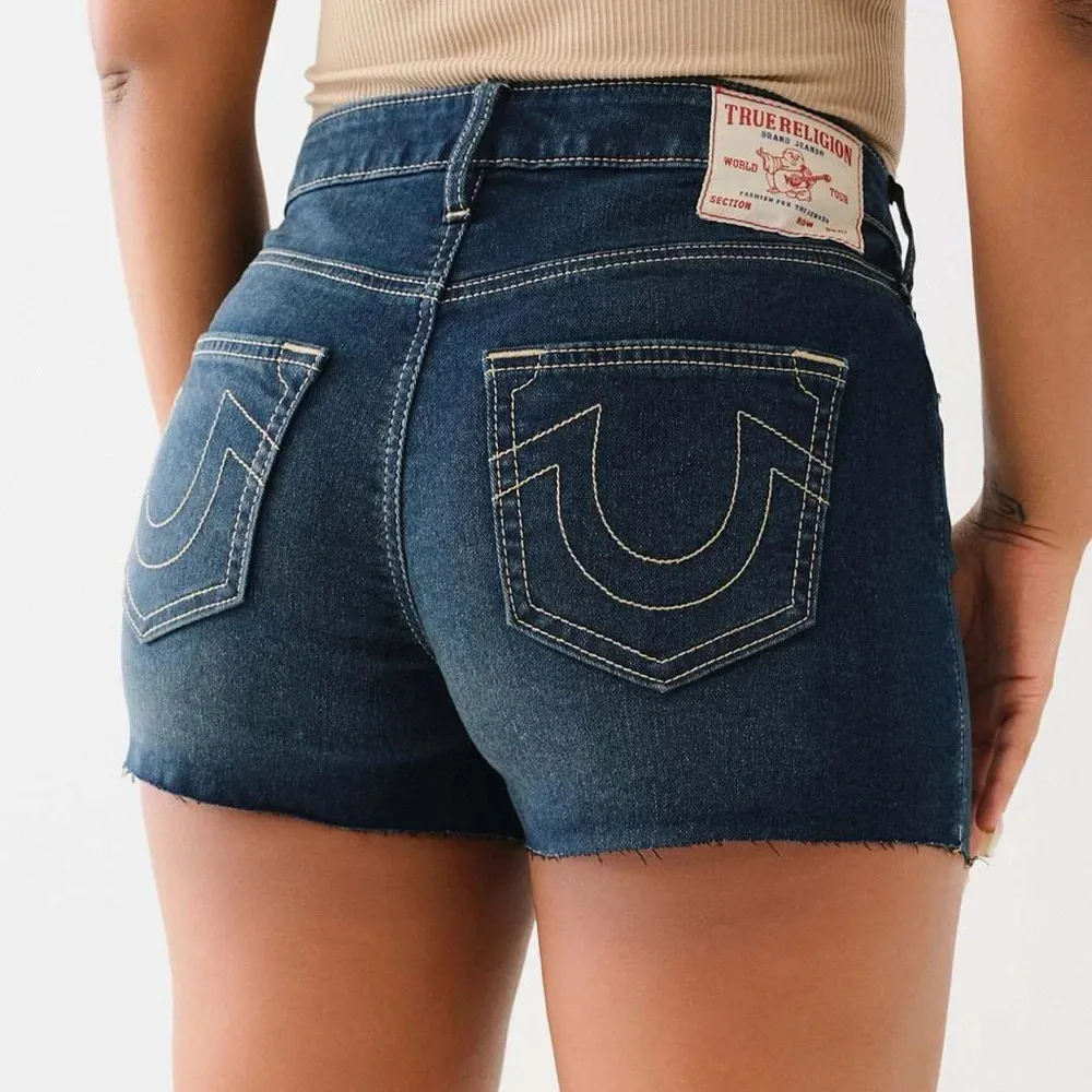 True Religion Jennie Mid Rise Raw‎ Hem Shorts - Size 31 - Dark Scorched Wash NWT - Image 2