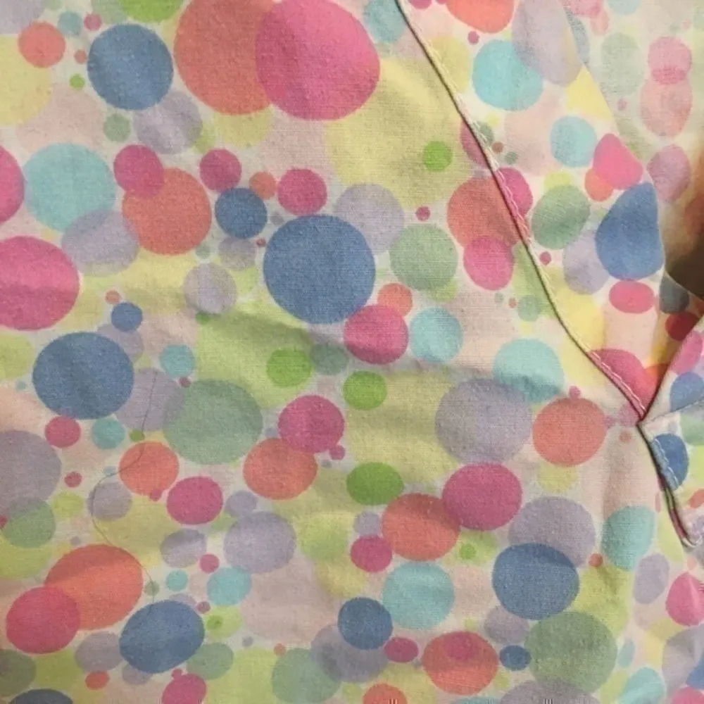 Women’s size large V neck scrub top - Image 6