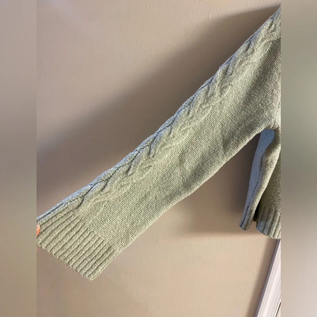 J. Crew black label boucle cashmere sweater light green slouchy Large - Image 5