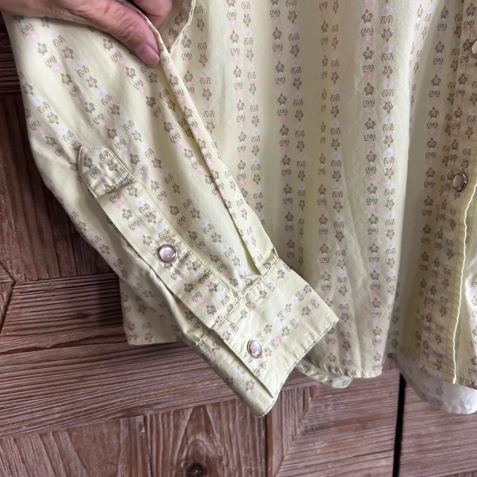 Rockies Yellow Pink Floral Snap Button Long Sleeve Western Shirt L Size L - Image 2