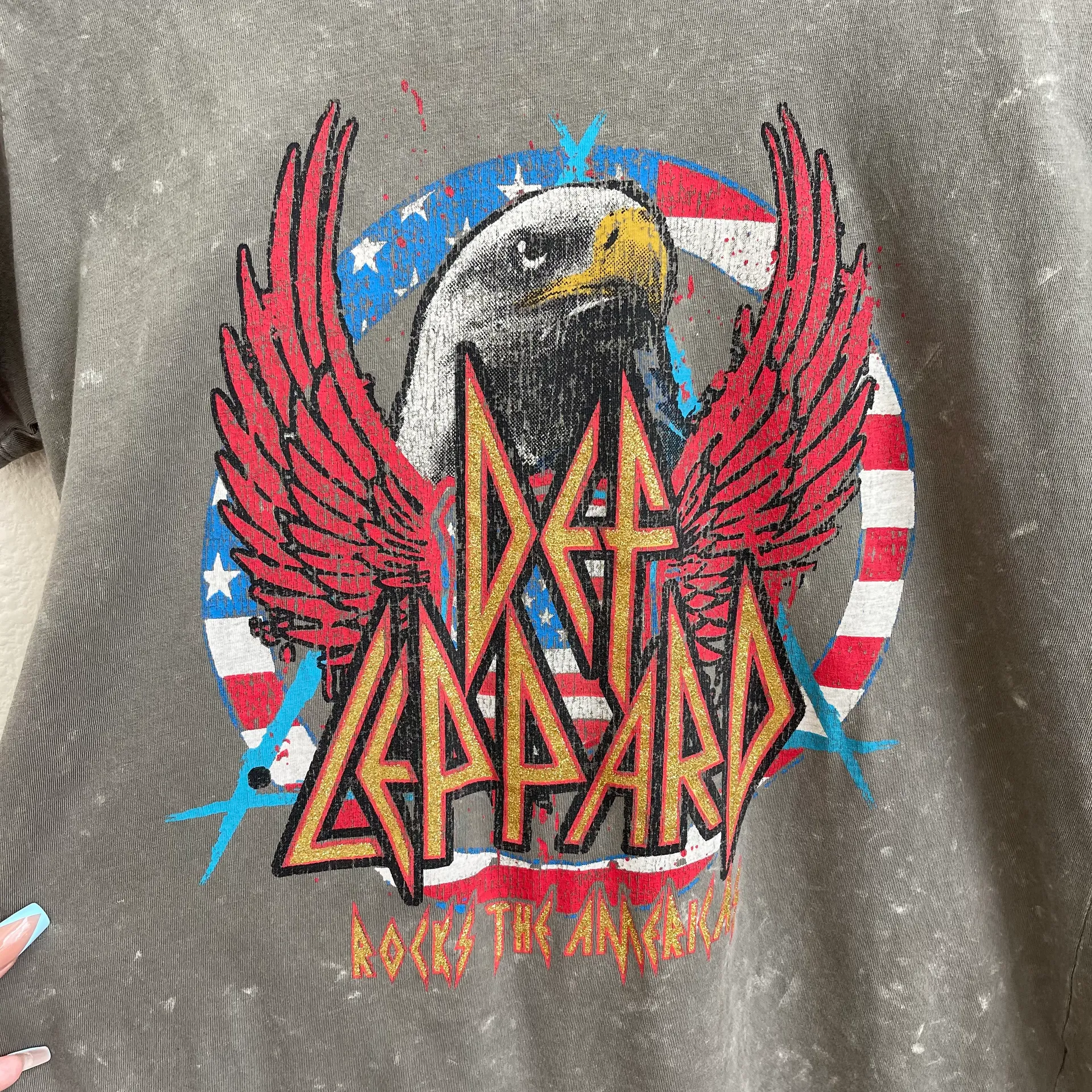 Def Leppard Grey Green Acid Wash Rocks The Americas Eagle Graphic Band Tee - Image 6
