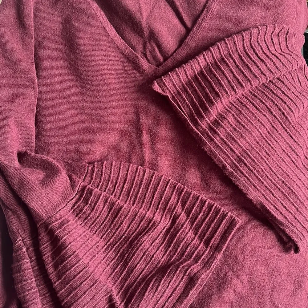 New York & Company 7th Avenue bell sleeve sweater - Image 12