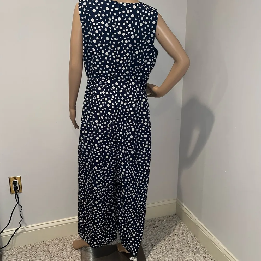 Karl Lagerfeld Paris jumpsuit woman’s 16 , black sleeveless polka-dot crop pant - Image 5