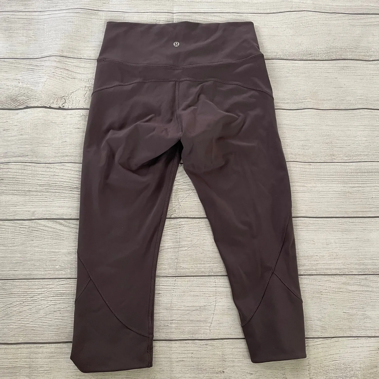 Lululemon In Movement Tight Leggings Crop 19” Women 8 Black Currant - Image 7