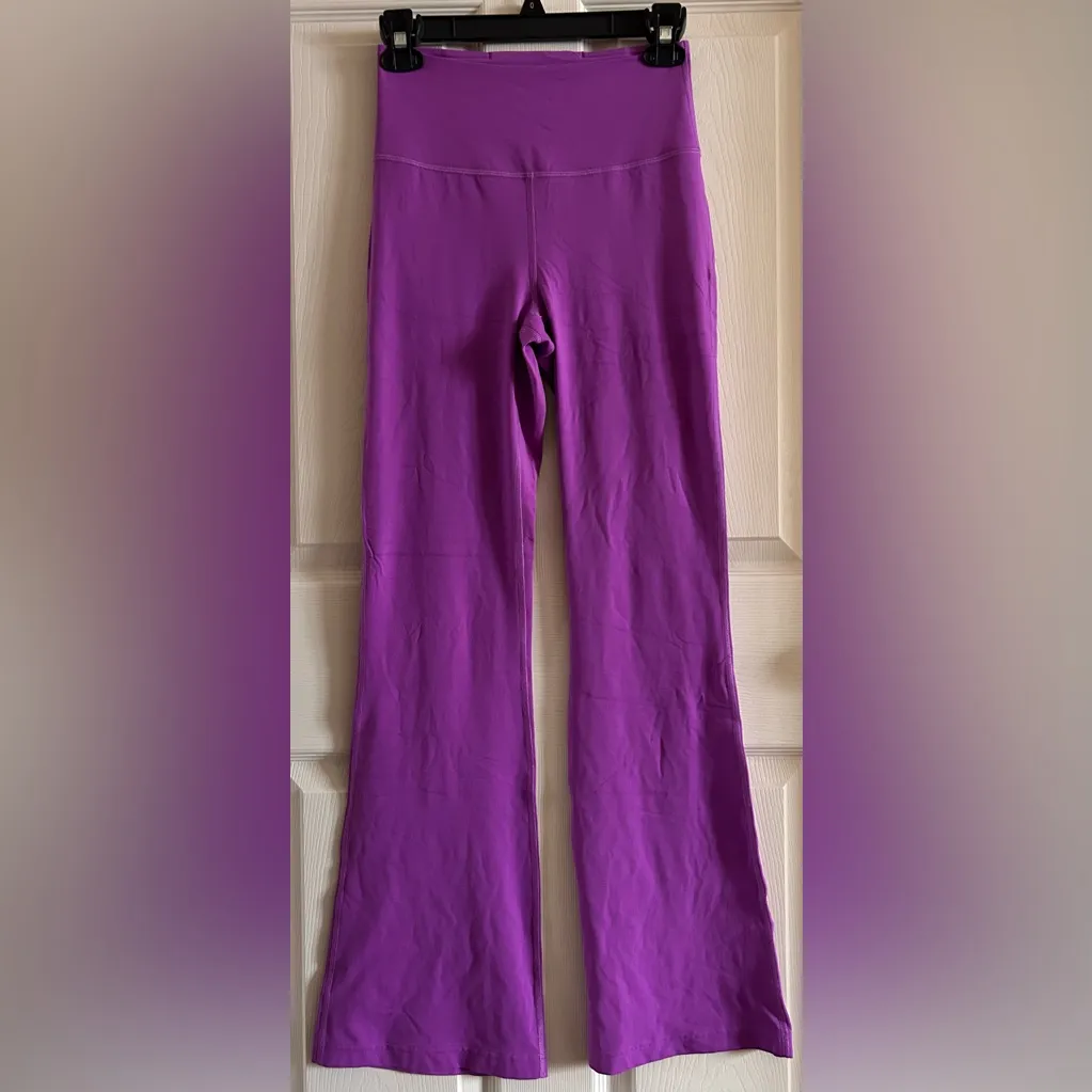 Lululemon Womens Flare Nulu Leggings Size 6 High-Waist Yoga Moonlit Magenta - Image 9