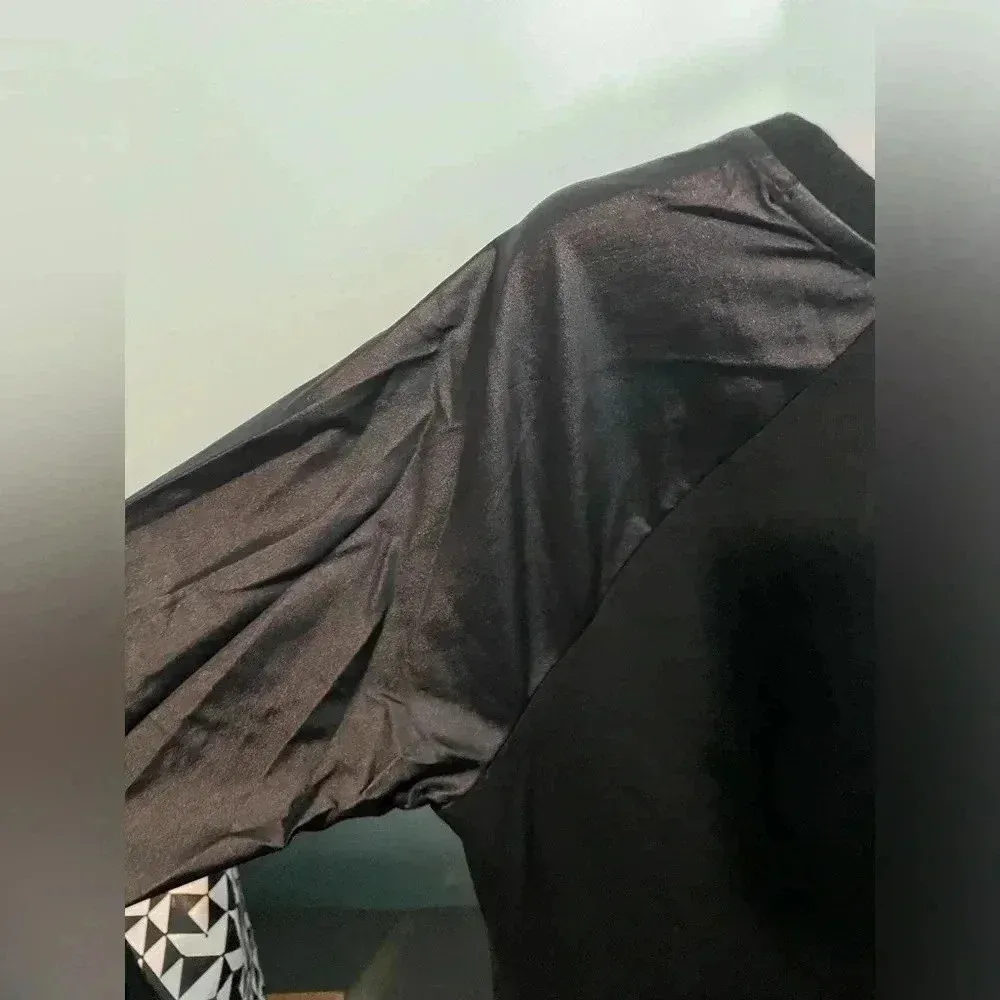 Victoria sport faux leather sweatshirt size small B4‎ - Image 6