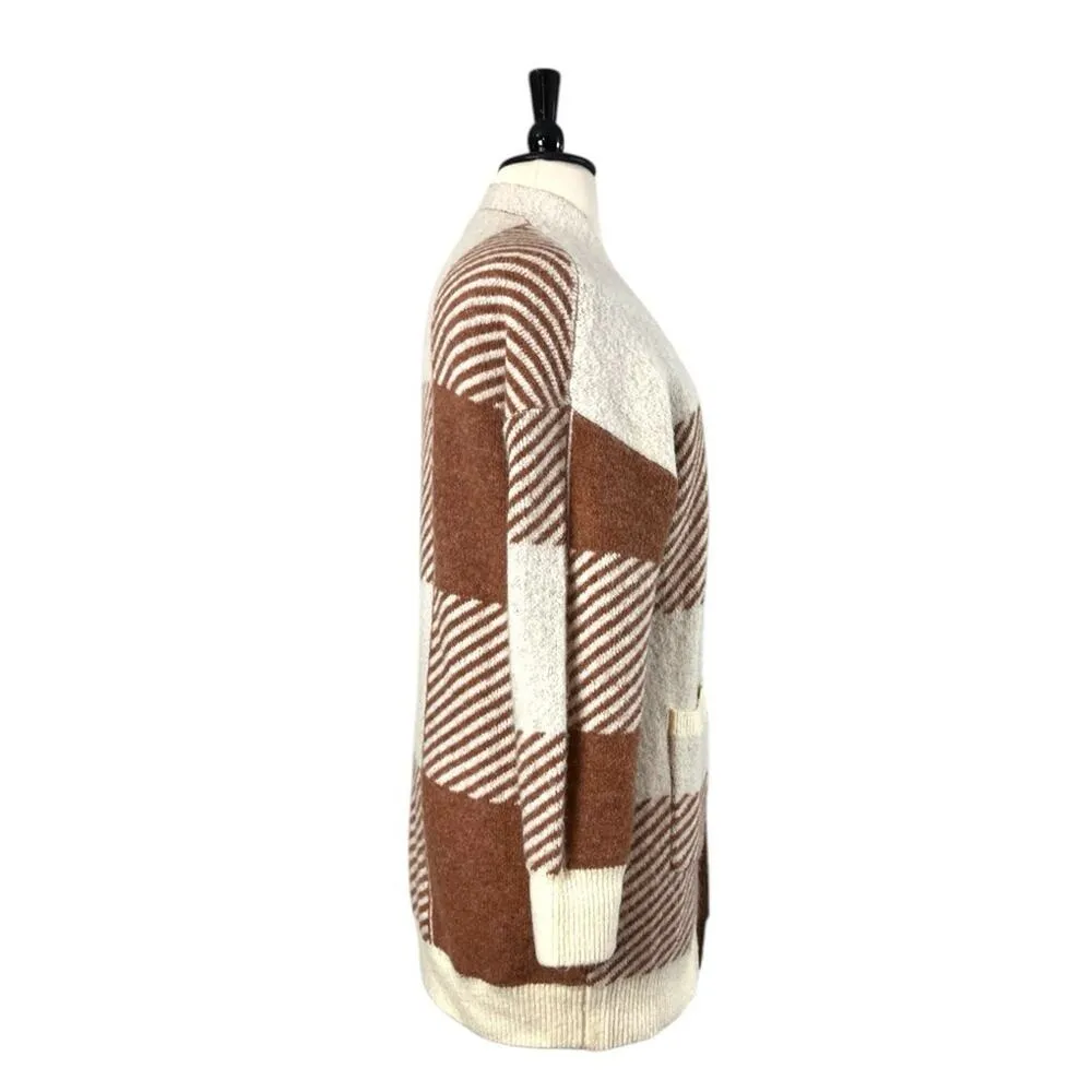 Entro Cardigan Sweater Open Front Fuzzy Long Length Cream Tan Women’s Size 1X - Image 3