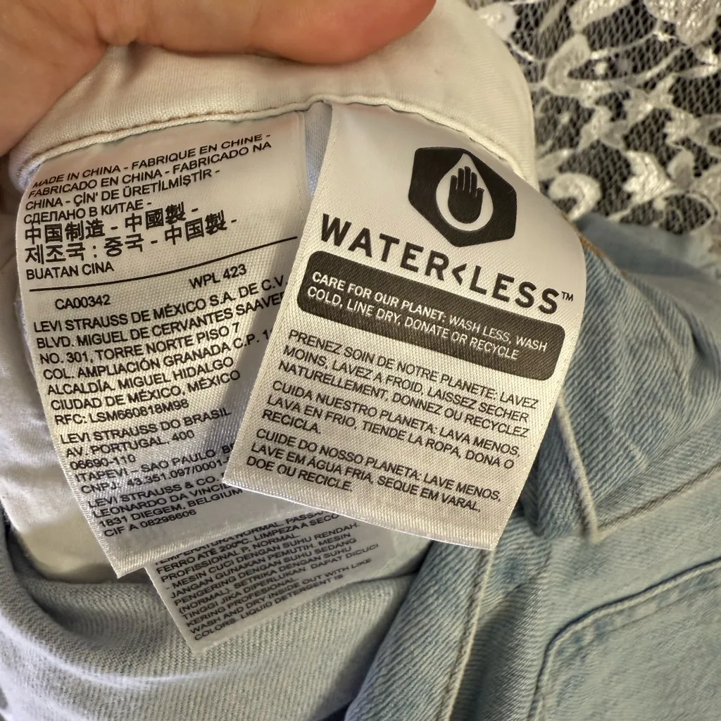 Levi's Light Blue Denim jumpsuit like new small drawstring pockets Baggy - Image 11