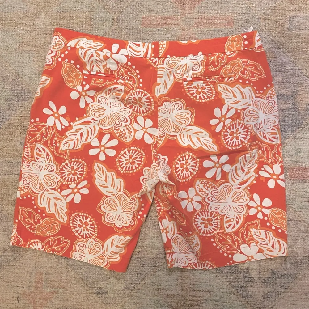 Golf Floral Print Shorts with Stretch - Image 5