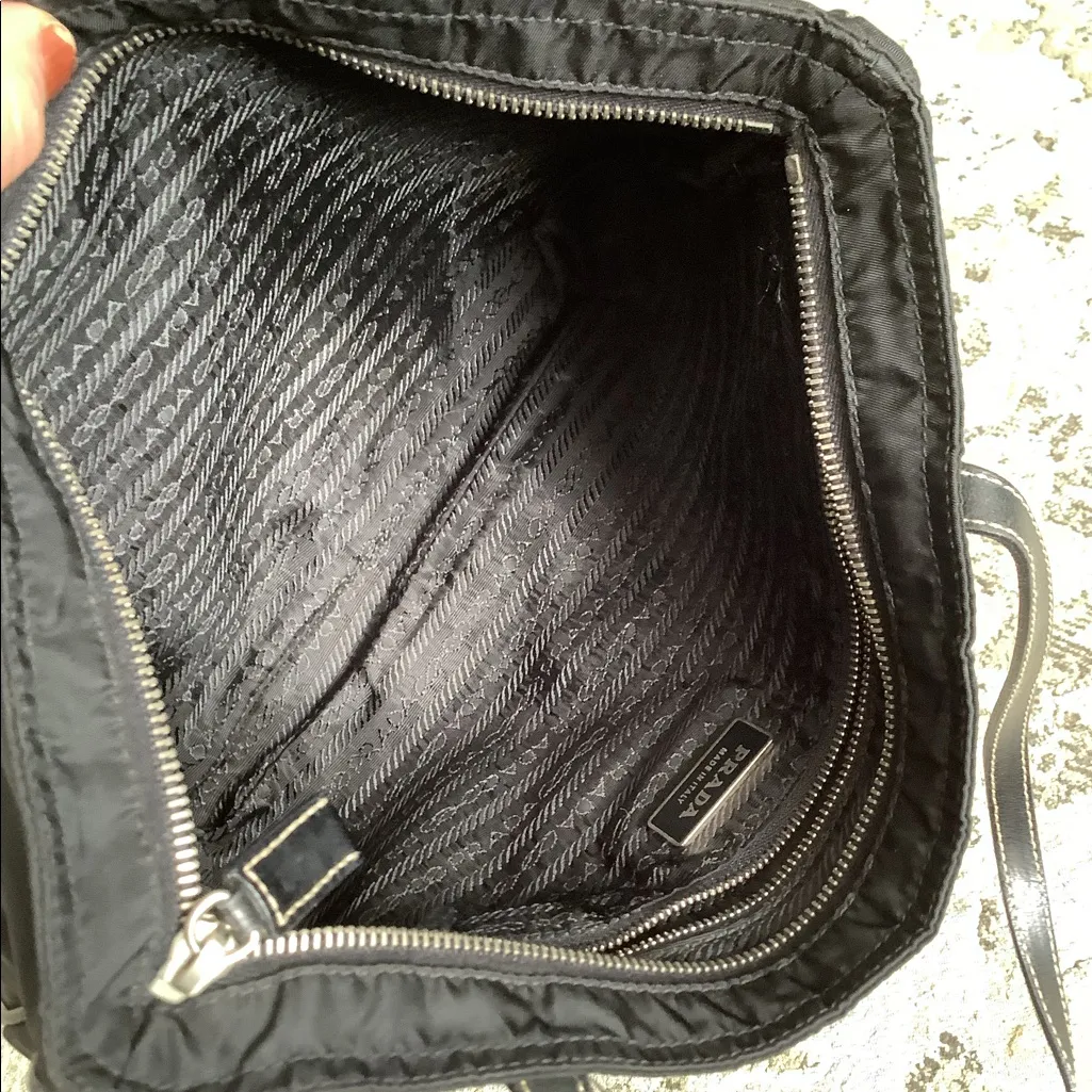 Authentic PRADA nylon tote bag 🌷🌷🌷 - Image 11