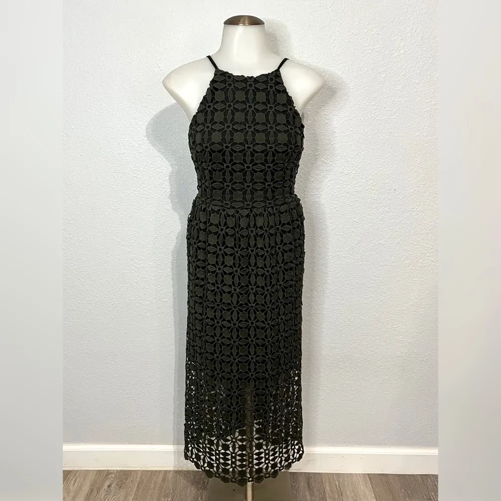 Aqua Women’s Dark Green Midi Dress Lace Sleeveless Size Medium - Image 2